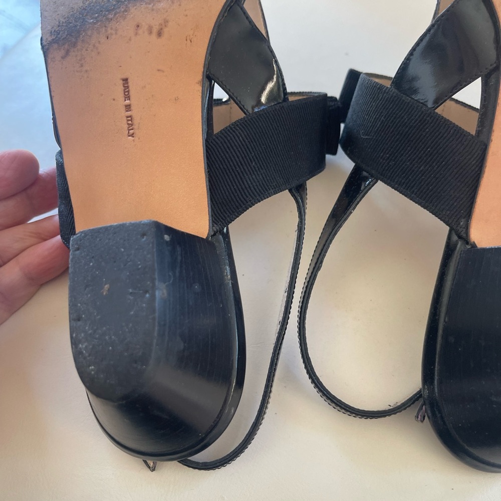 VINTAGE Salvatore Ferragamo Black Sandals - Picture 9 of 15
